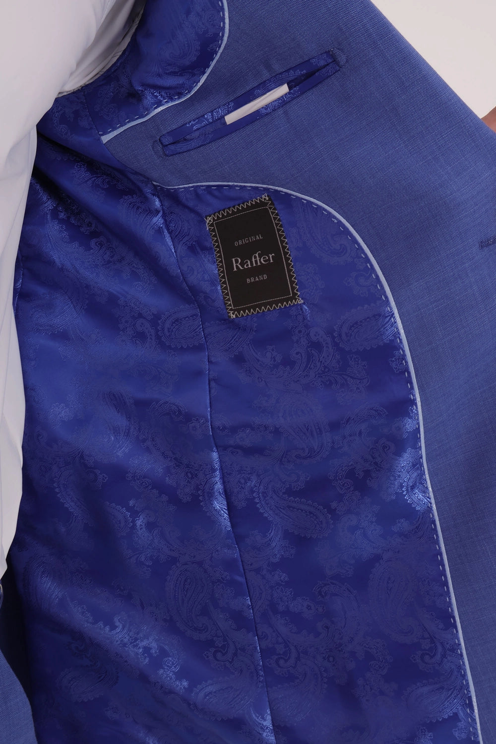 Men’s Slim Fit Two-Vent Suit with Tailored Trousers